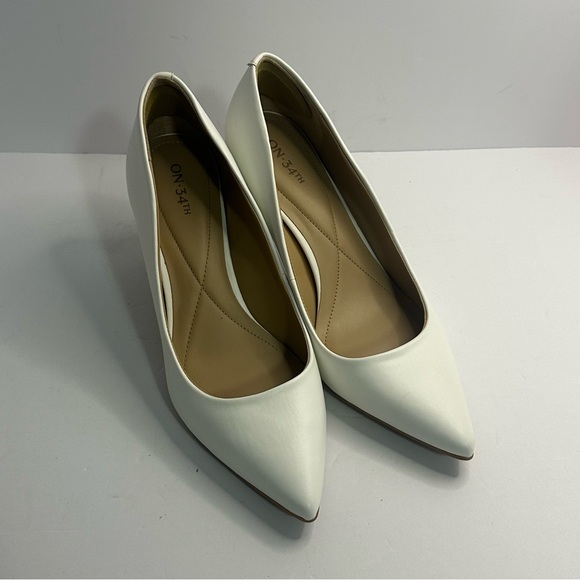 On 34th White Women's 3 1/2 inch High Heel Shoes Size 10m. New without tags - Picture 1 of 7